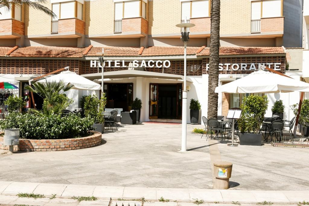 Hotel Sacco Bernalda Buitenkant foto