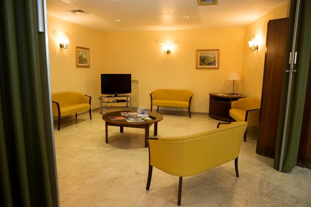 Hotel Sacco Bernalda Buitenkant foto
